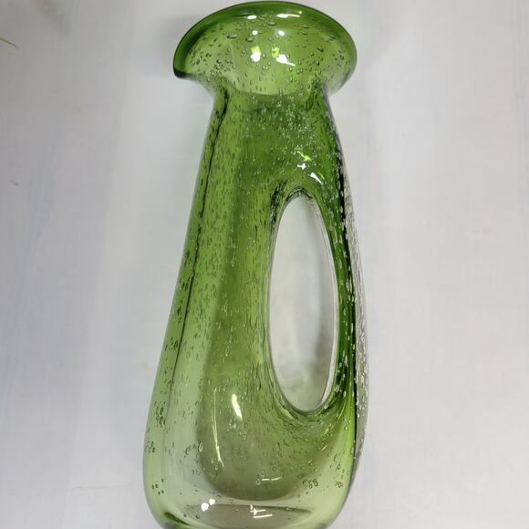 Vintage MCM Green Bubble seeded Art Glass Pitcher Vase Donut Hole Handle - Picture 5 of 5